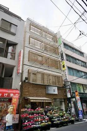 国際ビルの外観