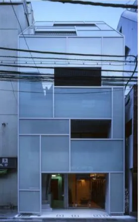 UMBER BLDGの外観
