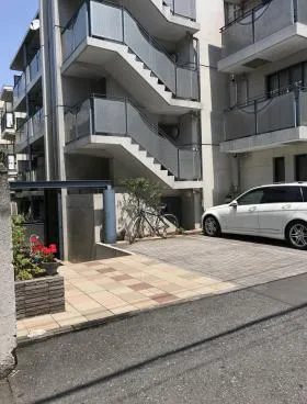 カーム青山の外観