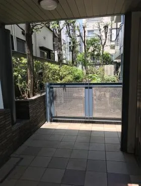 カーム青山の外観