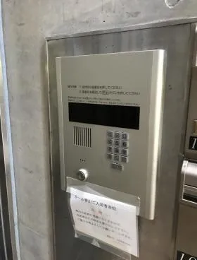 カーム青山の外観