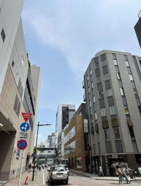 MOTビルの外観