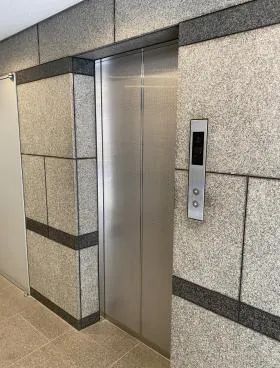 アイザック東麻布ビルの外観
