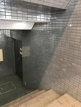 KKMビルの外観