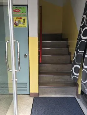 サカエビルの外観