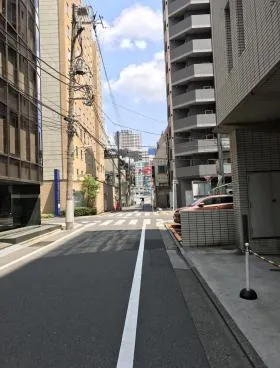 GYビルの外観