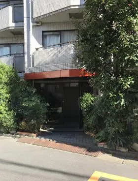 マイスタークエーレ西新宿の外観