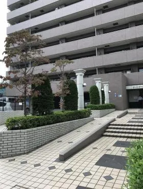 ライオンズステーションプラザ中井の外観