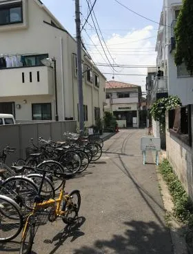 リープ新宿ビルの外観