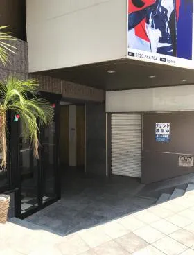 三経59ビルの外観