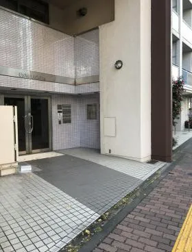 ユニテビルの外観