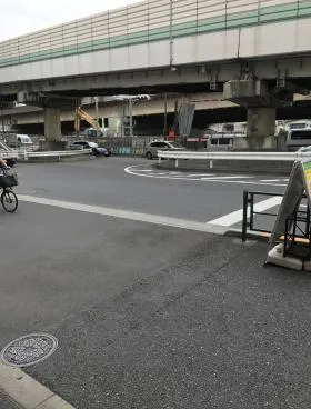 光風ビルの外観