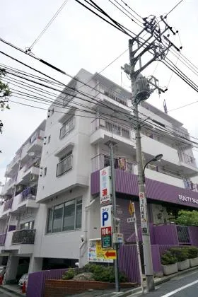 坂本マンションの外観