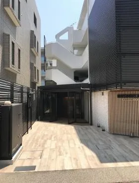 メゾンドラークの外観