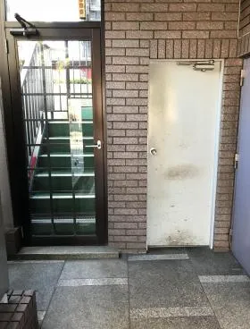 第一山口ビルの外観