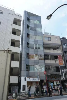 東海オリエンタルビルの外観