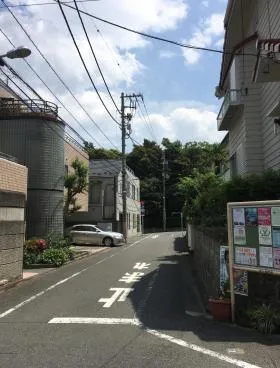 長山記念クリニックビルの外観