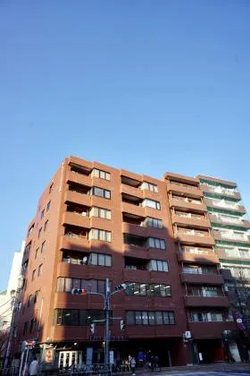 サンファミリー本郷の外観