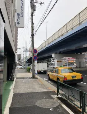 南千束山本ビルの外観
