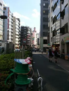 小島ビルの外観
