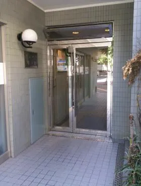 紀州屋ビルの外観