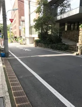 元赤坂知性ビルの外観
