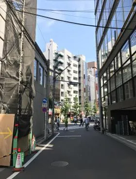 西新宿ミカエラビルの外観