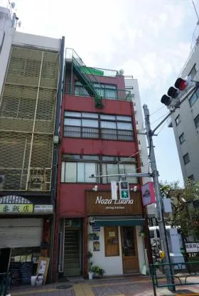 鈴木ビルの外観