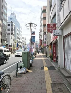 鈴木ビルの外観