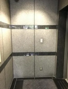 高橋ビルの外観
