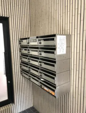 ルアセイントビルの外観