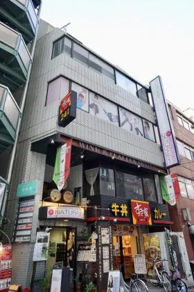 メインロードビルの外観