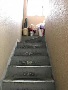 栄華ビルの外観