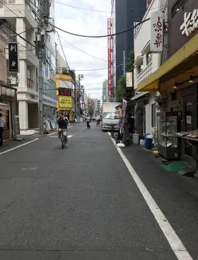 チチブ電機ビルの外観