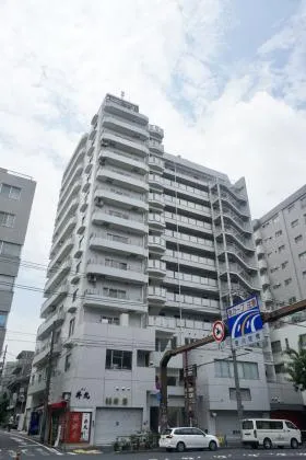 日興パレス東山ビルの外観