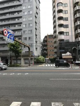 日興パレス東山ビルの外観