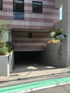 ラフィーネ代々木ビルの外観