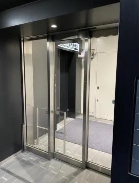 BUREX FIVEの外観