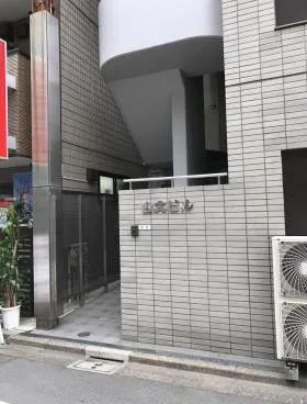 山文ビルの外観