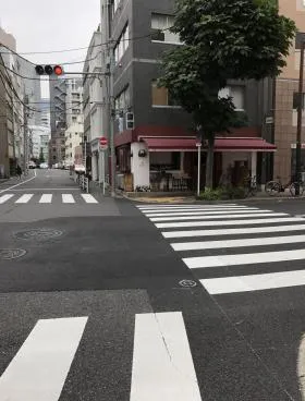 京橋プリズムビルの外観