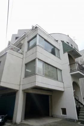 大石ビルの外観