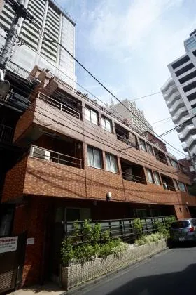 シャルマン赤坂ビルの外観