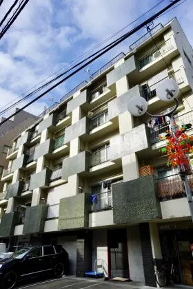 ドエル白金ビルの外観