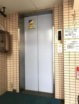 TKYビルの外観