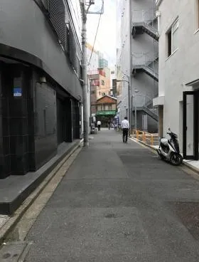根木英光ビルの外観