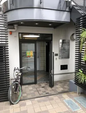 両国駅前ビルの外観