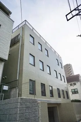 プレシャスビルの外観