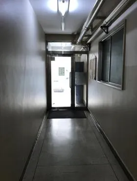 かがみビルの外観