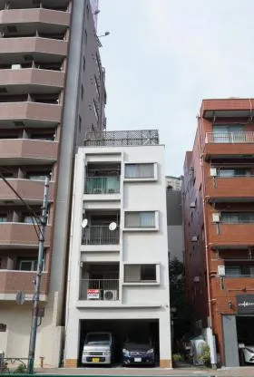 関ビルの外観