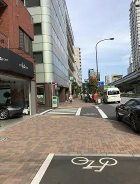 関ビルの外観